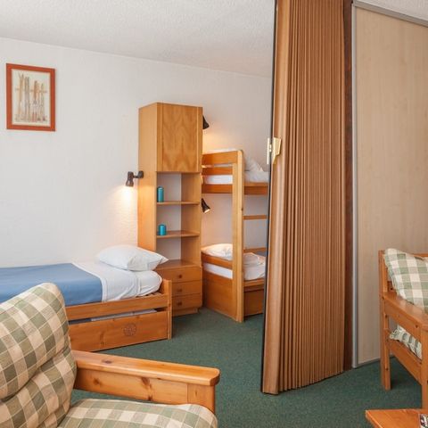 APARTMENT 6 people - (max 2 adults) Standard-Eco Y2Y26S