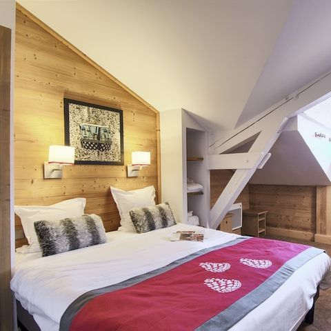 APARTMENT 7 people - (max 6 adults) Superior
