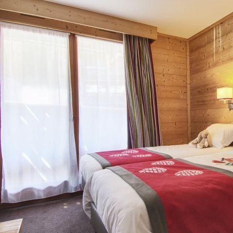 APARTMENT 10 people - (max 9 adults) Superior