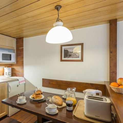APARTMENT 4 people - (max 2 adults) Studio Standard-Eco G2Y14D