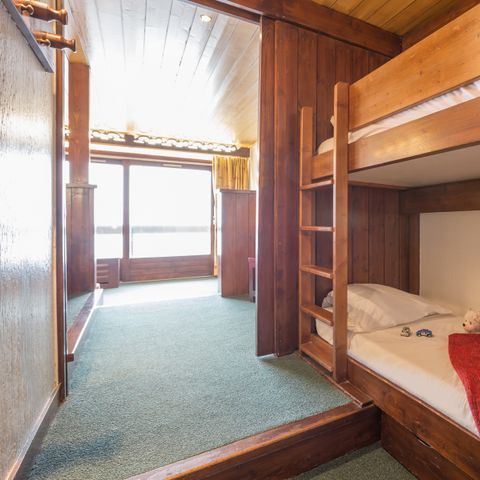 APARTMENT 4 people - (max 2 adults) Studio Standard-Eco Balcony G2Y14TD