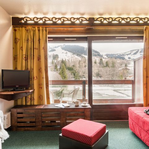 APARTMENT 4 people - (max 2 adults) Studio Standard-Eco Balcony G2Y14TD