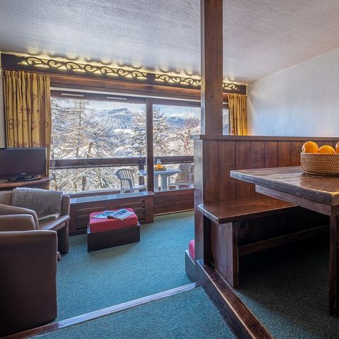 Apartment 8 persons - Flat sleeps 8 - 1 bedroom + 1 sleeping area - Duplex