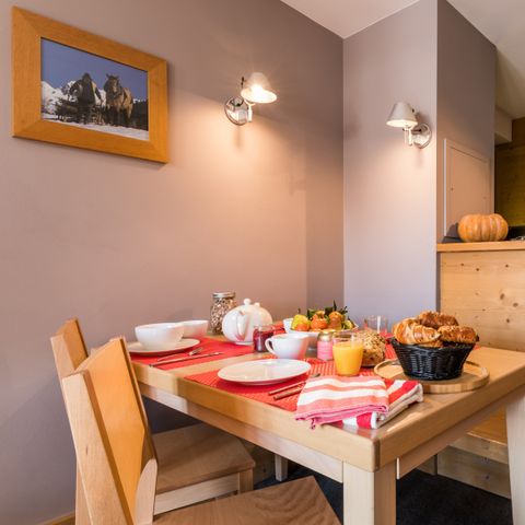 APARTMENT 4 people - - 1 bedroom - South exposure - Mountain view