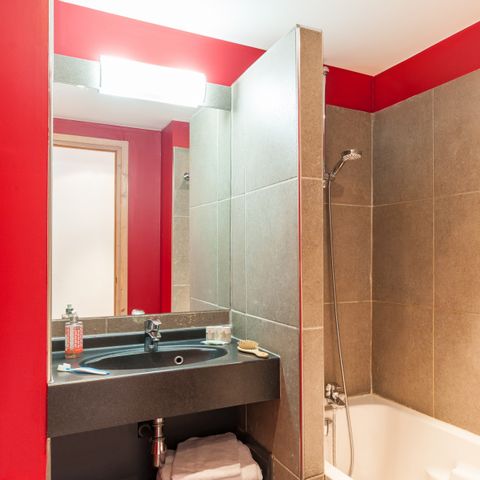 APARTMENT 6 people - (max 4 adults) Standard