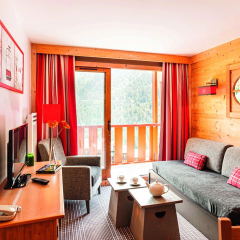 APARTMENT 6 people - (max 4 adults) Standard