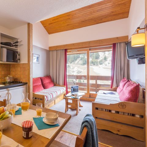 APARTMENT 6 people - (max 4 adults) Standard