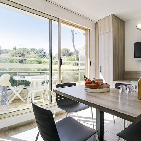 APARTMENT 4 people - (max 3 adults) Studio Standard-Eco S1Y14D