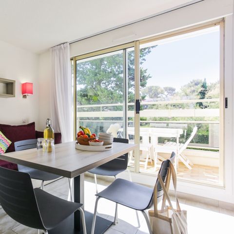 APARTMENT 4 people - (max 3 adults) Studio Standard-Eco Gardenview S1Y14ID