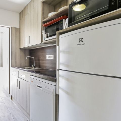 APARTMENT 4 people - (max 3 adults) Studio Standard-Eco Gardenview S1Y14ID