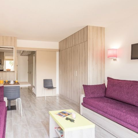 APARTMENT 5 people - (max 4 adults) Studio Standard-Eco S1Y15D