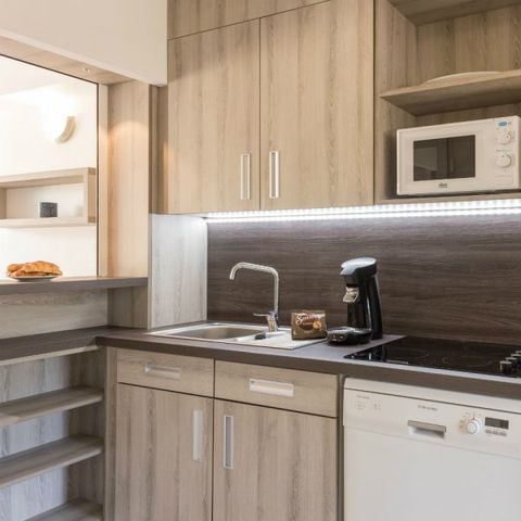 APARTMENT 5 people - (max 4 adults) Studio Standard-Eco S1Y15D