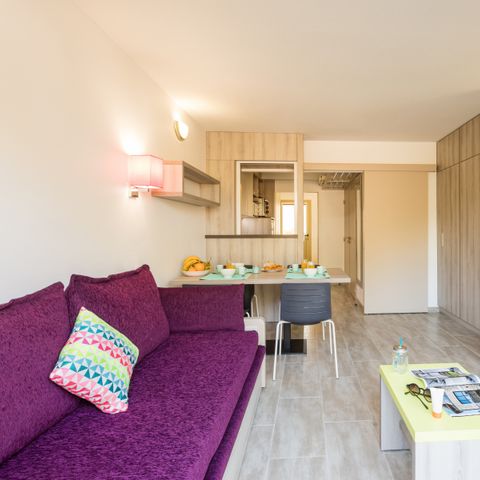 APARTMENT 5 people - (max 4 adults) Studio Standard-Eco Gardenview S1Y15ID