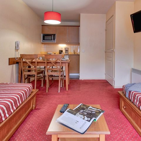 APARTMENT 5 people - (max 4 adults) Standard