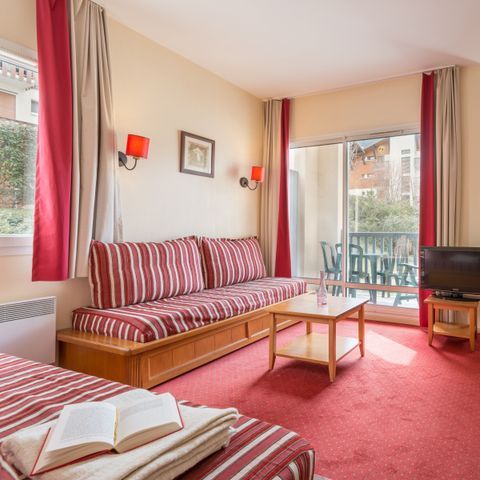 APARTMENT 6 people - (max 3 adults) Standard