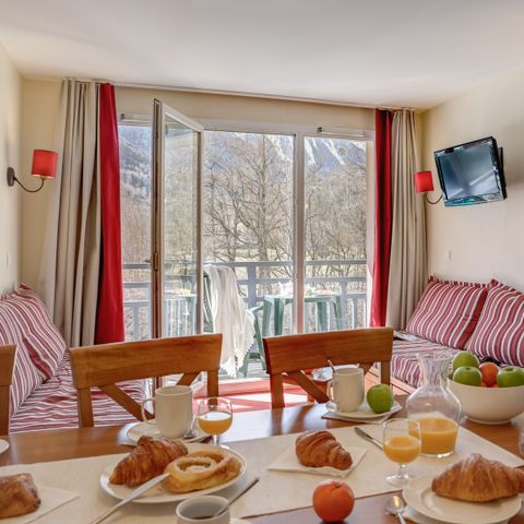 APARTMENT 6 people - (max 3 adults) Standard