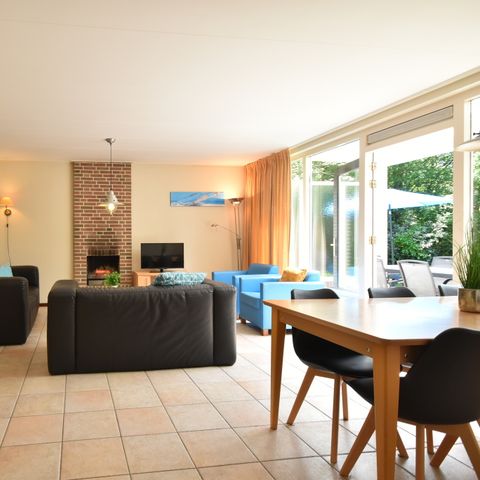 Bungalow 6 persons - D