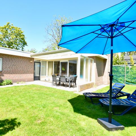 Bungalow 6 persons - B