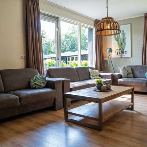 HOUSE 10 people - Woodpecker