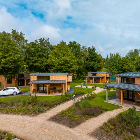 UNUSUAL ACCOMMODATION 4 people - Tiny Kids Cottage 2+2