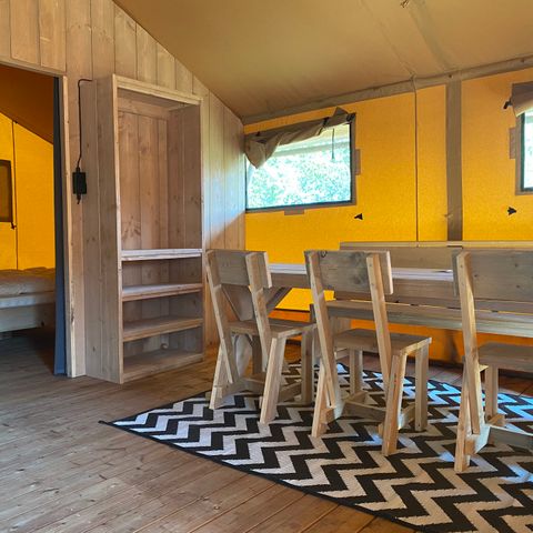 CANVAS AND WOOD TENT 5 people