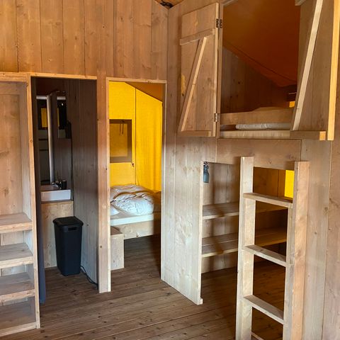 CANVAS AND WOOD TENT 6 people