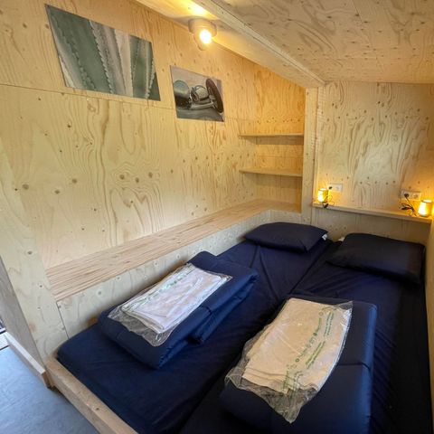 UNUSUAL ACCOMMODATION 4 people