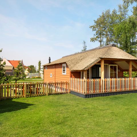 HOUSE 6 people - Mike & Molly Sheepfold