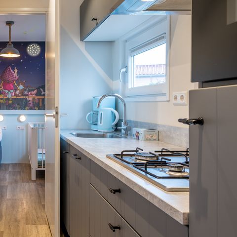 BUNGALOW 6 people - Fien & Teun barge house including cot