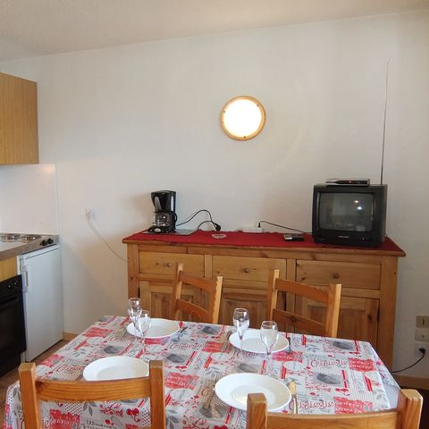 APARTMENT 4 people - 4p Sarvan 2*