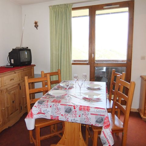 APARTMENT 4 people - 4p Sarvan 2*