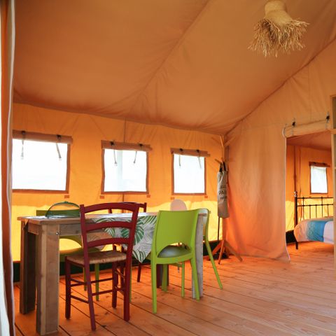 CANVAS AND WOOD TENT 5 people - Safari lodge Prestige (max. 2 adults)