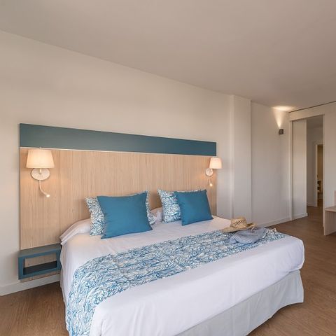 BEDROOM 4 people - Hotel room Standard C4 3+1