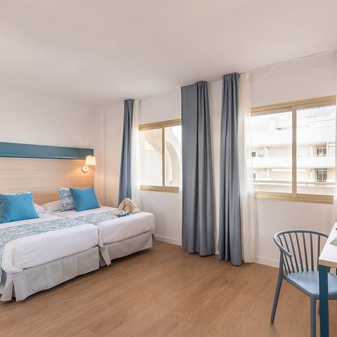 BEDROOM 4 people - Hotel room Standard C4 3+1