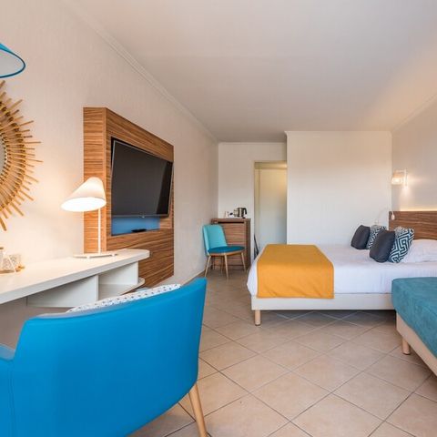 Bedroom 3 persons - Hotel room - Triple - Terrace or balcony