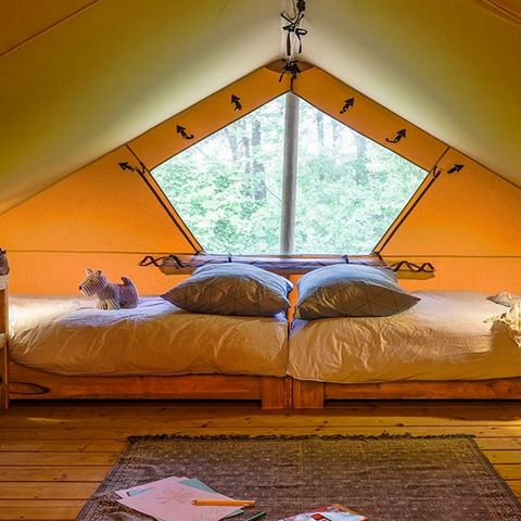 Canvas and wooden tent 6 persons - Spotty Lodge Family (up to 4 adults)