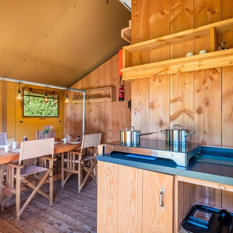 Canvas and wooden tent 5 persons - Comfort