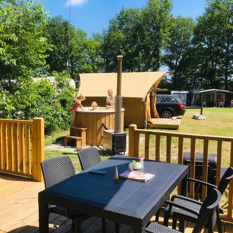 Canvas and wooden tent 6 persons - Airlodge 2.0 Family Hot tub