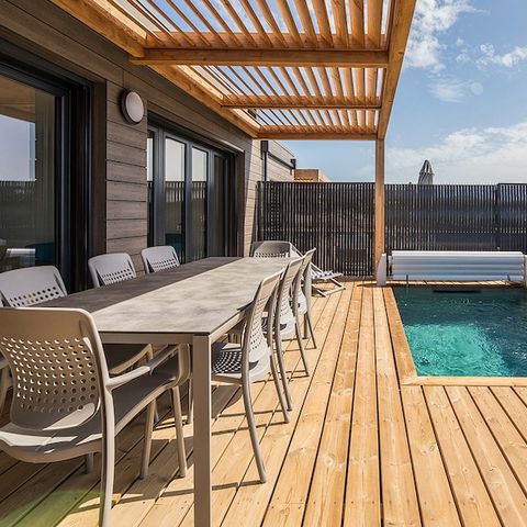 HOUSE 8 people - - 4 bedrooms - Air conditioned - 4m private swimming pool - Terrace