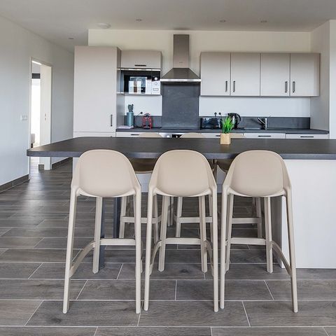 HOUSE 8 people - - 4 bedrooms - Air conditioned - 7m private swimming pool - Terrace