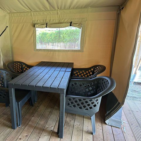 CANVAS AND WOOD TENT 4 people