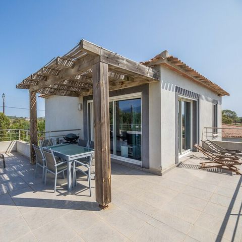 APARTMENT 4 people - - 1 bedroom - Air conditioned - Large terrace - Panoramic view