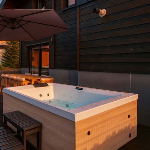 VILLA 6 people - Luxury with a Jacuzzi