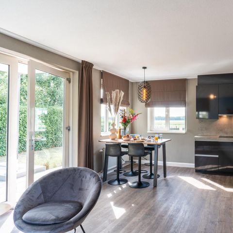 APARTMENT 4 people - Restyled Deluxe with jacuzzi