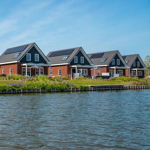 VILLA 8 people - Water villa