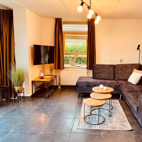 Bungalow 6 persons - Oosterdijk