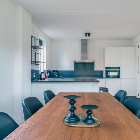 VILLA 6 people - Water villa with jacuzzi