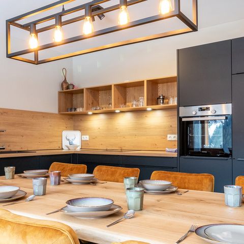 APARTMENT 4 people - B5 Stylish close to ski area