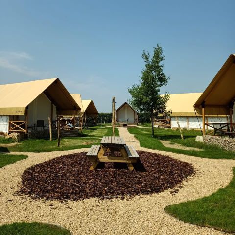 Glamping tent 6 persons - Papillio 4+2