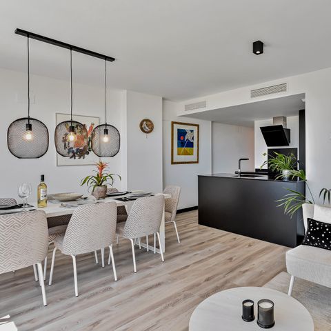Apartment 8 persons - with solarium (roofterrace) and seaview